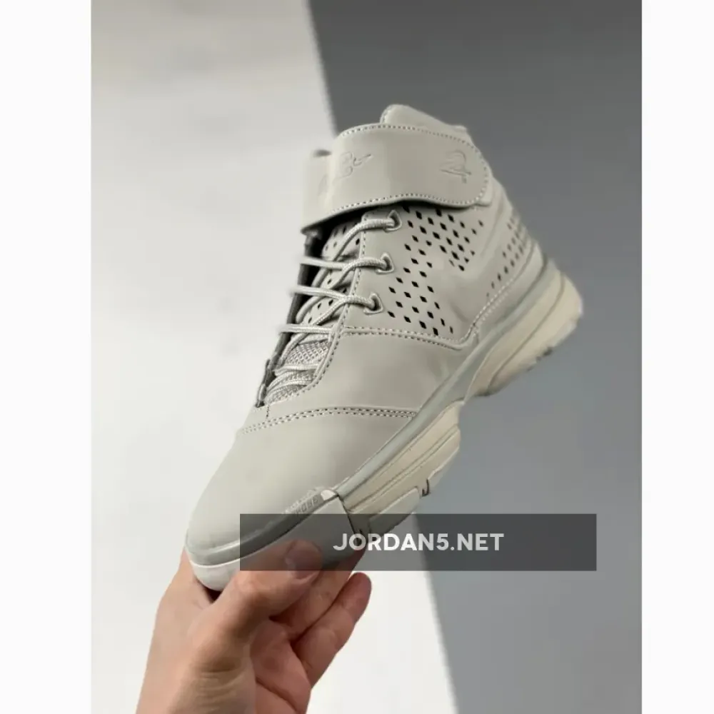 Nike Zoom Kobe 2 ‘Fade To Black’ Light Bone 3