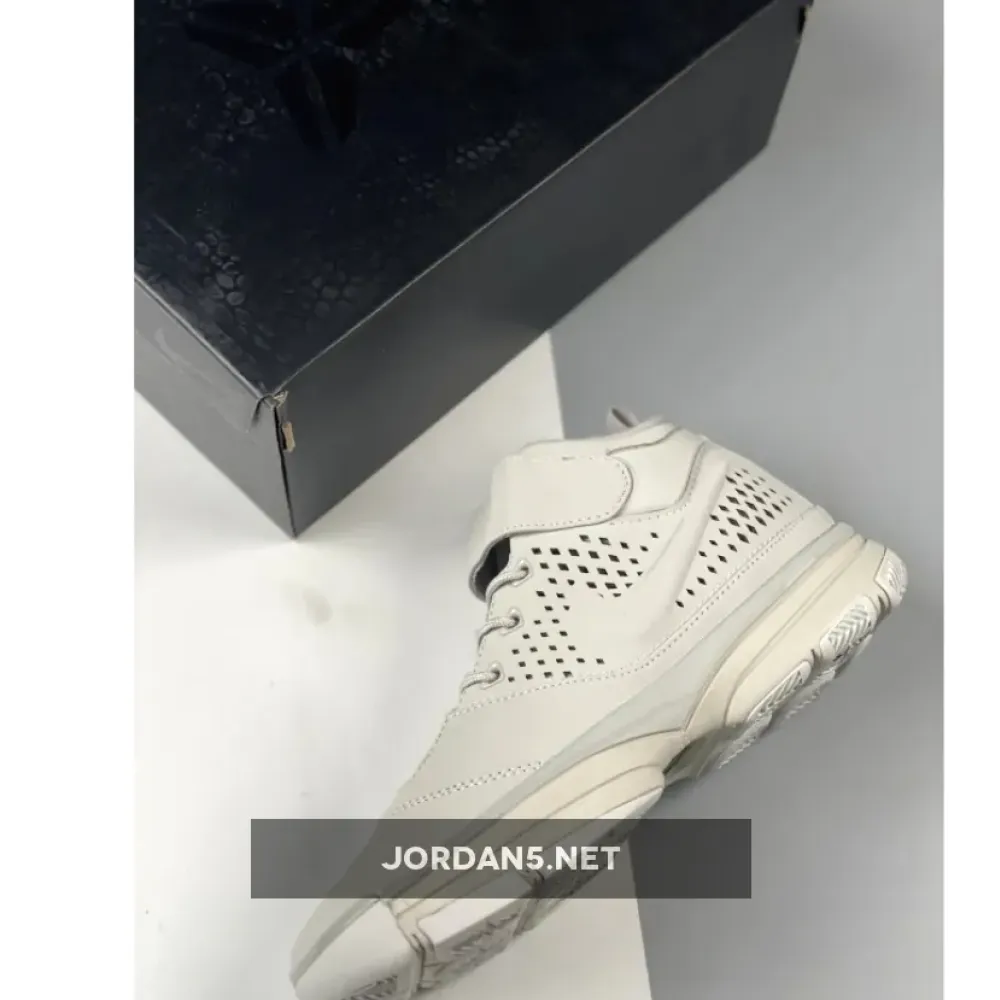 Nike Zoom Kobe 2 ‘Fade To Black’ Light Bone 3