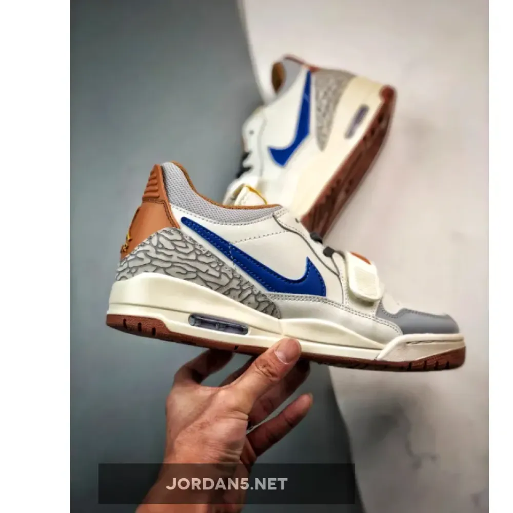 Jordan Legacy 312 Low Sail/Royal-Russet  HF0746-041