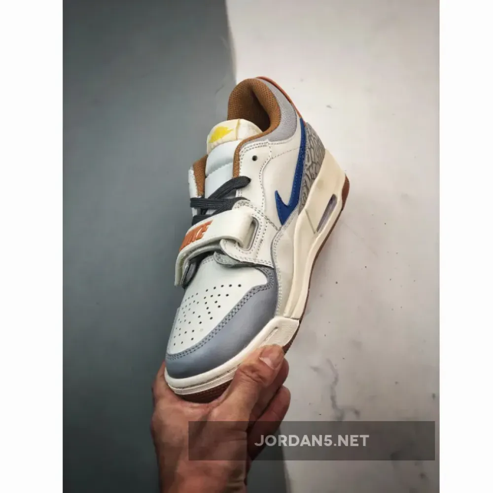 Jordan Legacy 312 Low Sail/Royal-Russet  HF0746-041