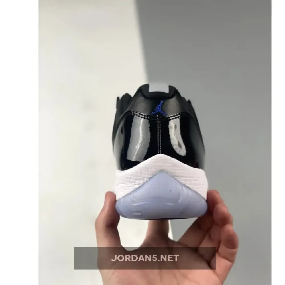 Air Jordan 11 Retro Low “Space Jam”  FV5104-004