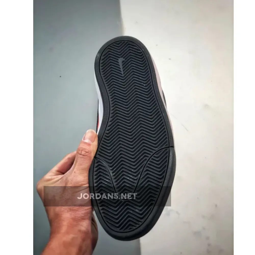 Nike SB React Leo Black Electro Orange  DX4361-002