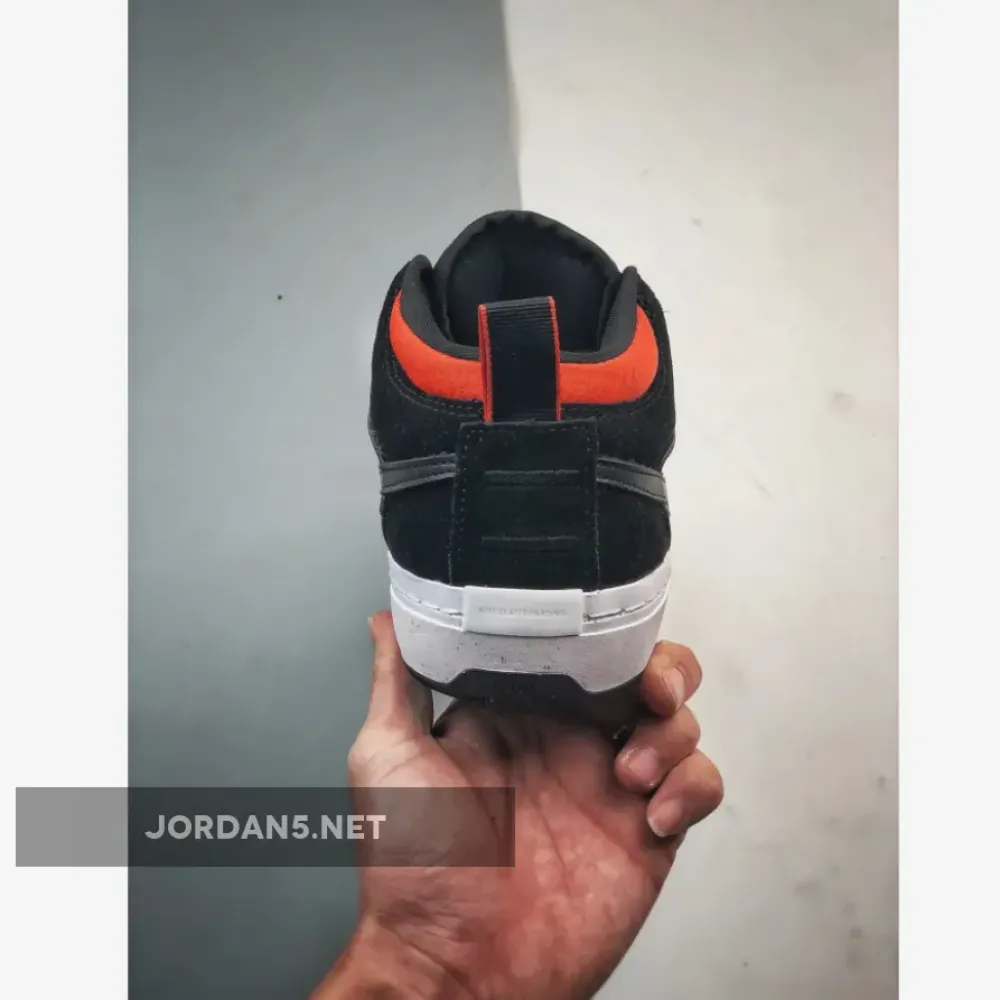 Nike SB React Leo Black Electro Orange  DX4361-002