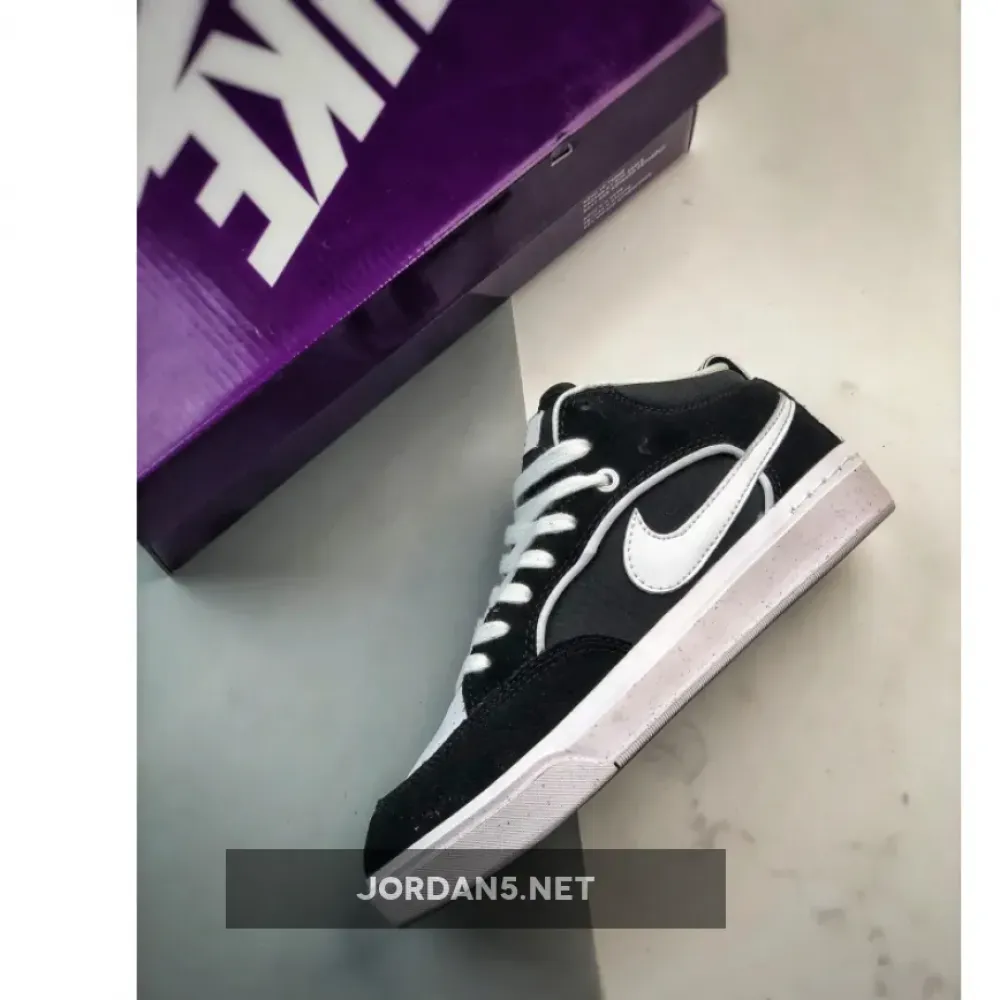 Nike SB React Leo “Black/White”  DX4361-001