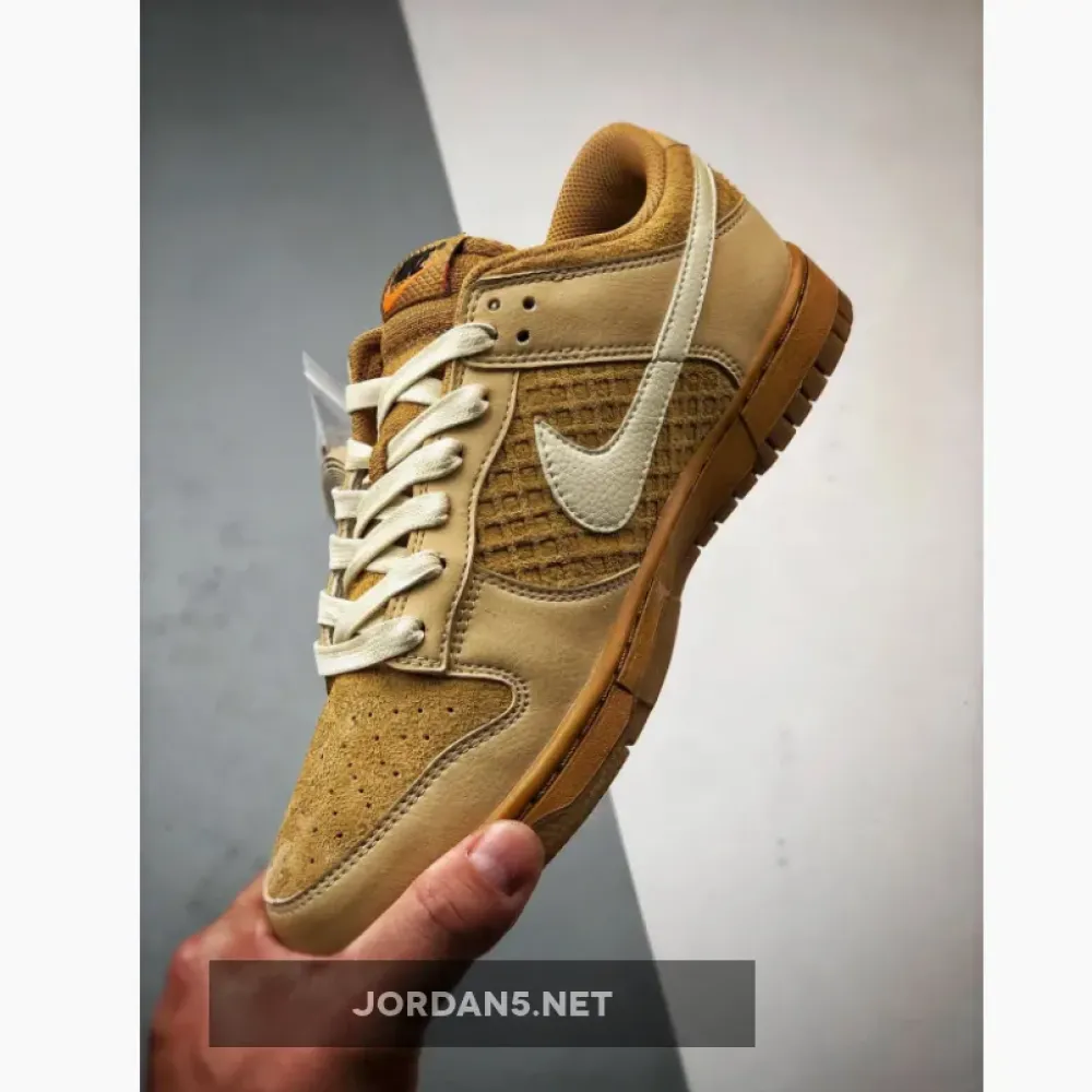 Nike Dunk Low “Waffle” Brown/White  FZ4041-744