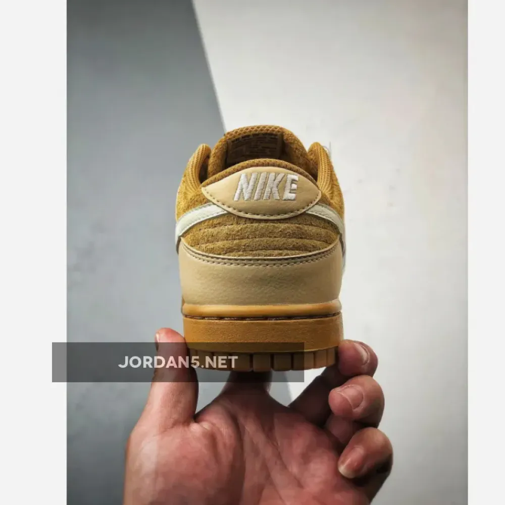 Nike Dunk Low “Waffle” Brown/White  FZ4041-744