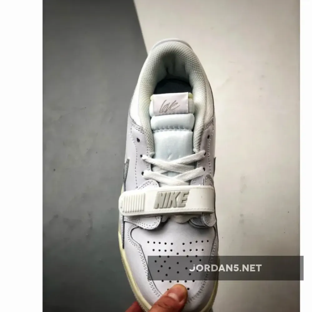 Jordan Legacy 312 Low “Love” White  HJ3483-101