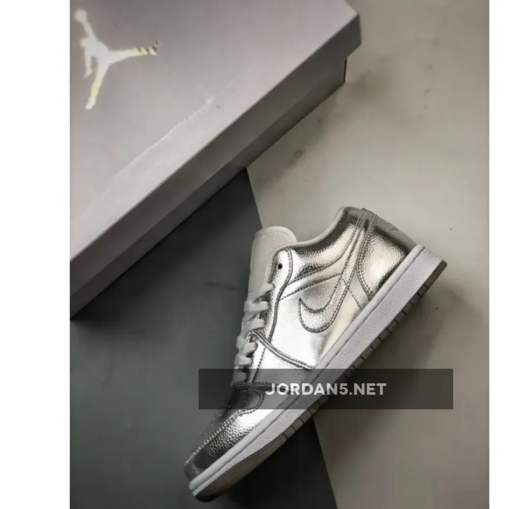 Air Jordan 1 Low Metallic Silver/Photon Dust  FN5030-001