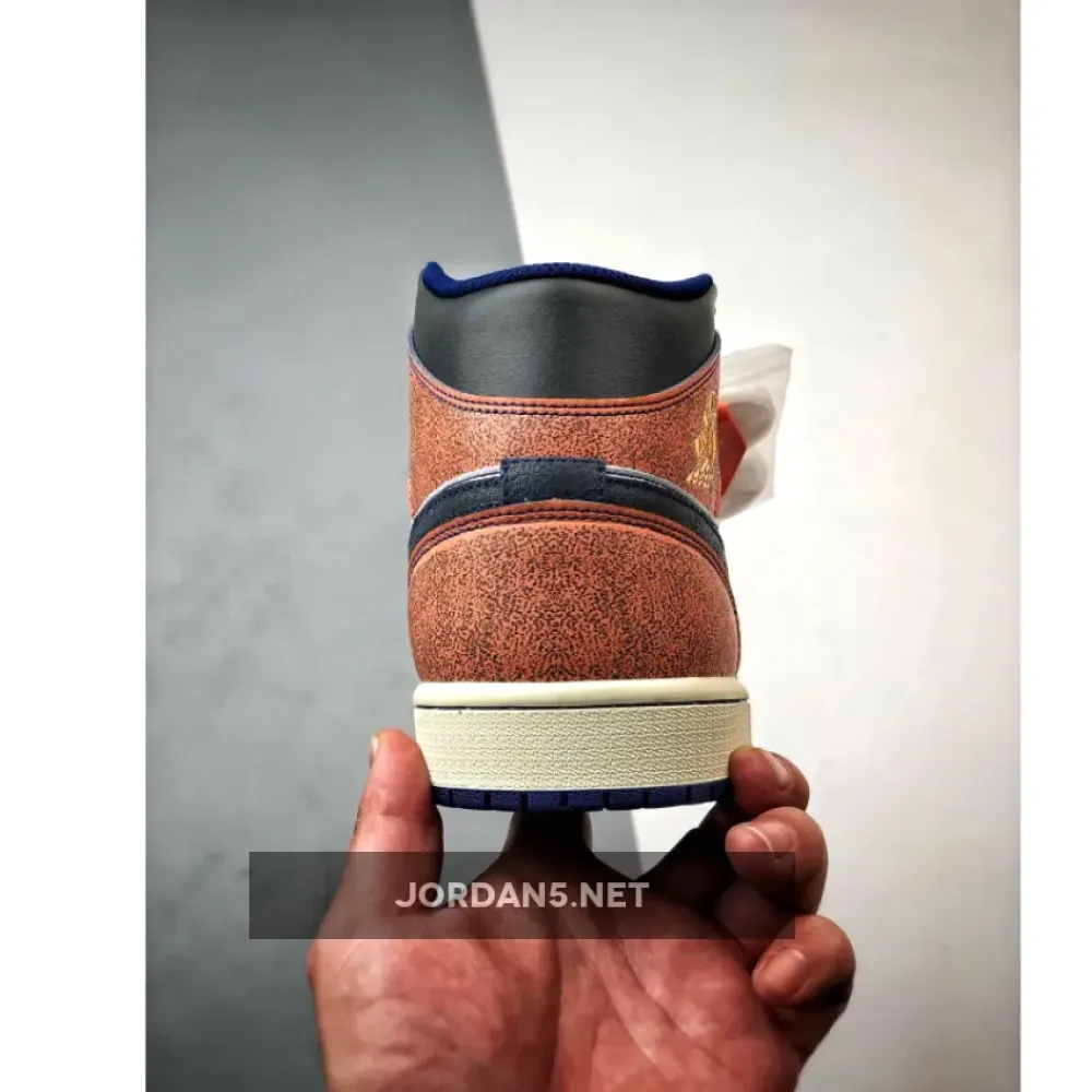 Air Jordan 1 Mid SE “Flight Vintage”  FV3619-106