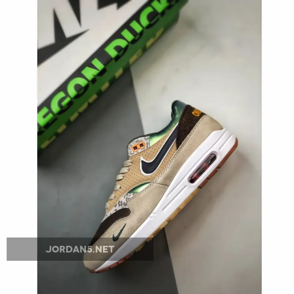Division St. x Nike Air Max 1 ’87 Premium University of Oregon PE  HQ2640-200