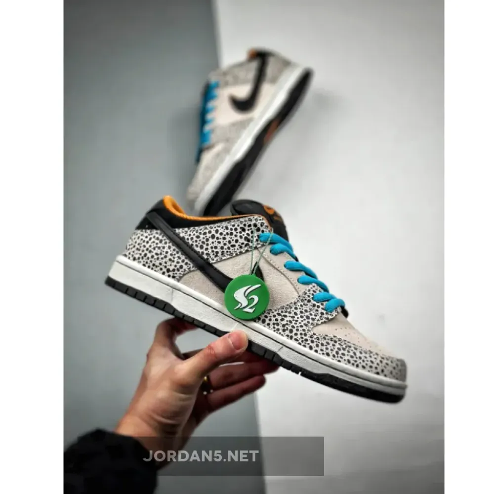 Nike SB Dunk Low “Safari”  FZ1233-002