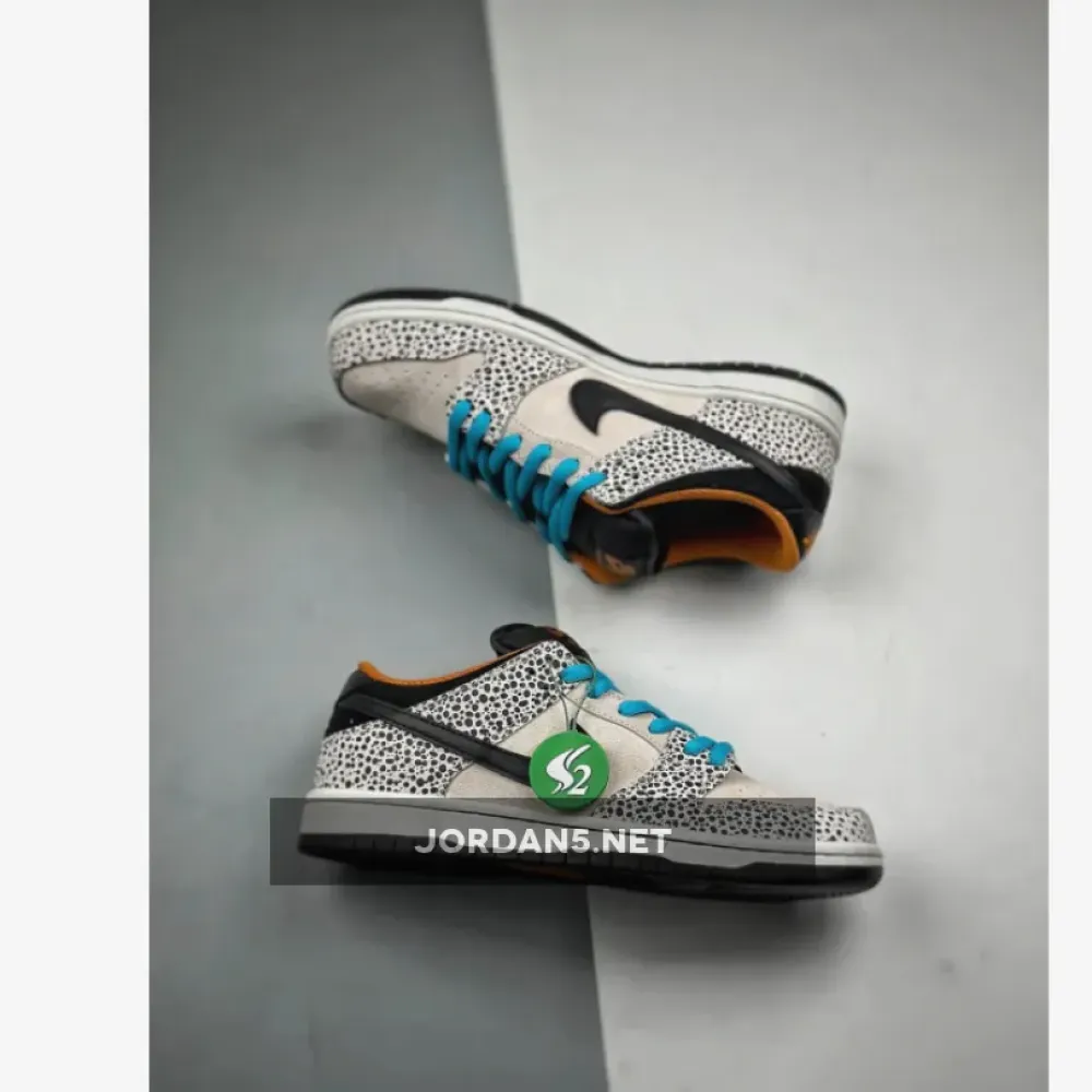 Nike SB Dunk Low “Safari”  FZ1233-002
